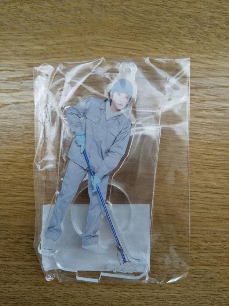 Amazon.co.jp: 大森元貴 アクリルスタンド ライラック 清掃員も